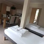 ماكسهوتيل لينداو
