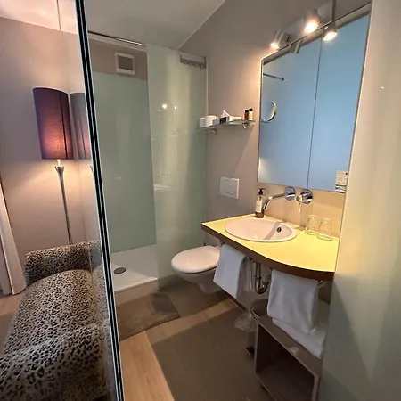 Maxhotel Hotel 4*