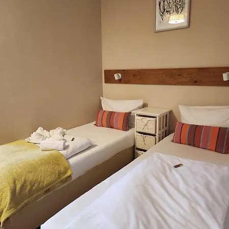 Maxhotel 4* לינדאו