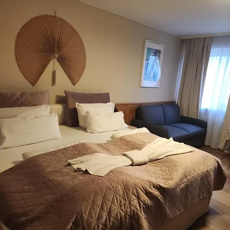 Maxhotel Hotel 4*