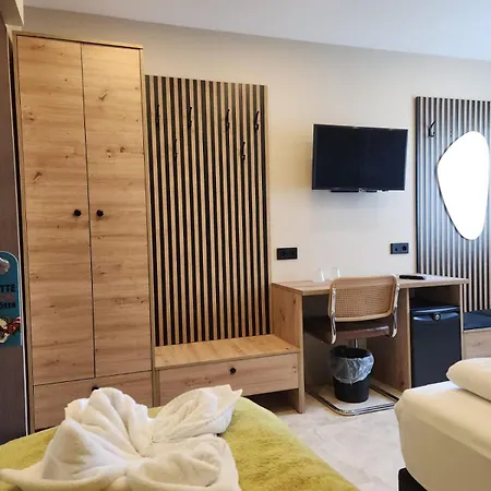 Maxhotel Hotel