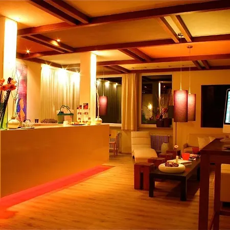Maxhotel Hotel 4*